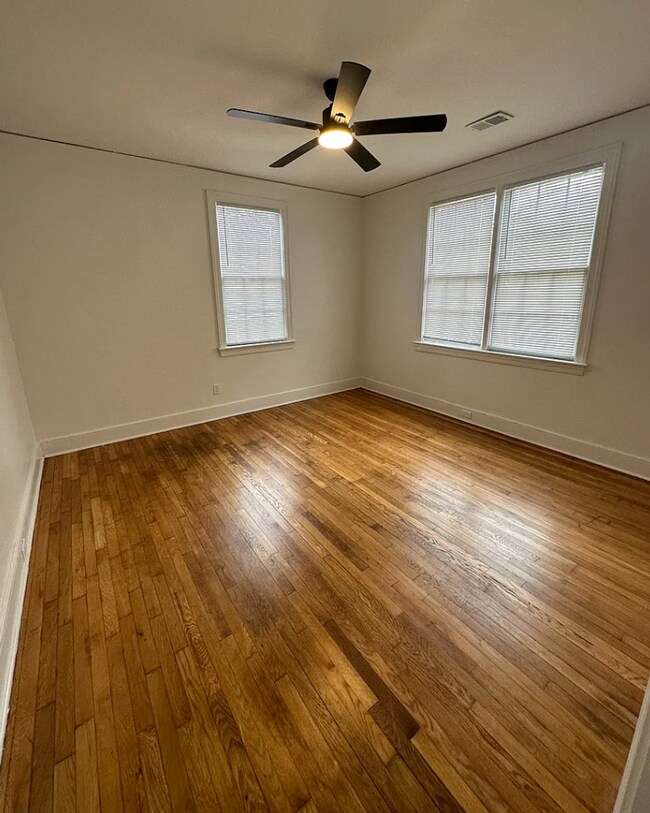 Building Photo - Fully Renovated 1-Bedroom Duplex in the Heart of Shandon – Minutes from USC & Fort Jackson! - 373...