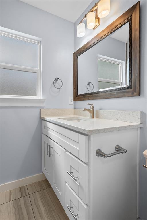 Building Photo - 2705 S 2nd St