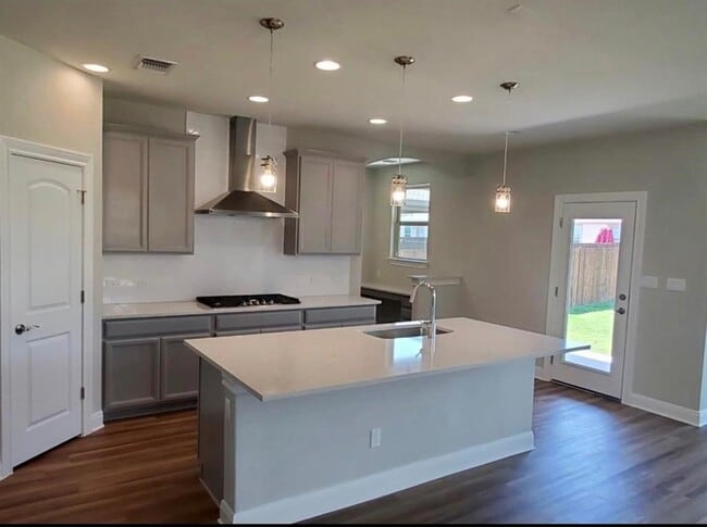 Building Photo - 169 Cascata Way