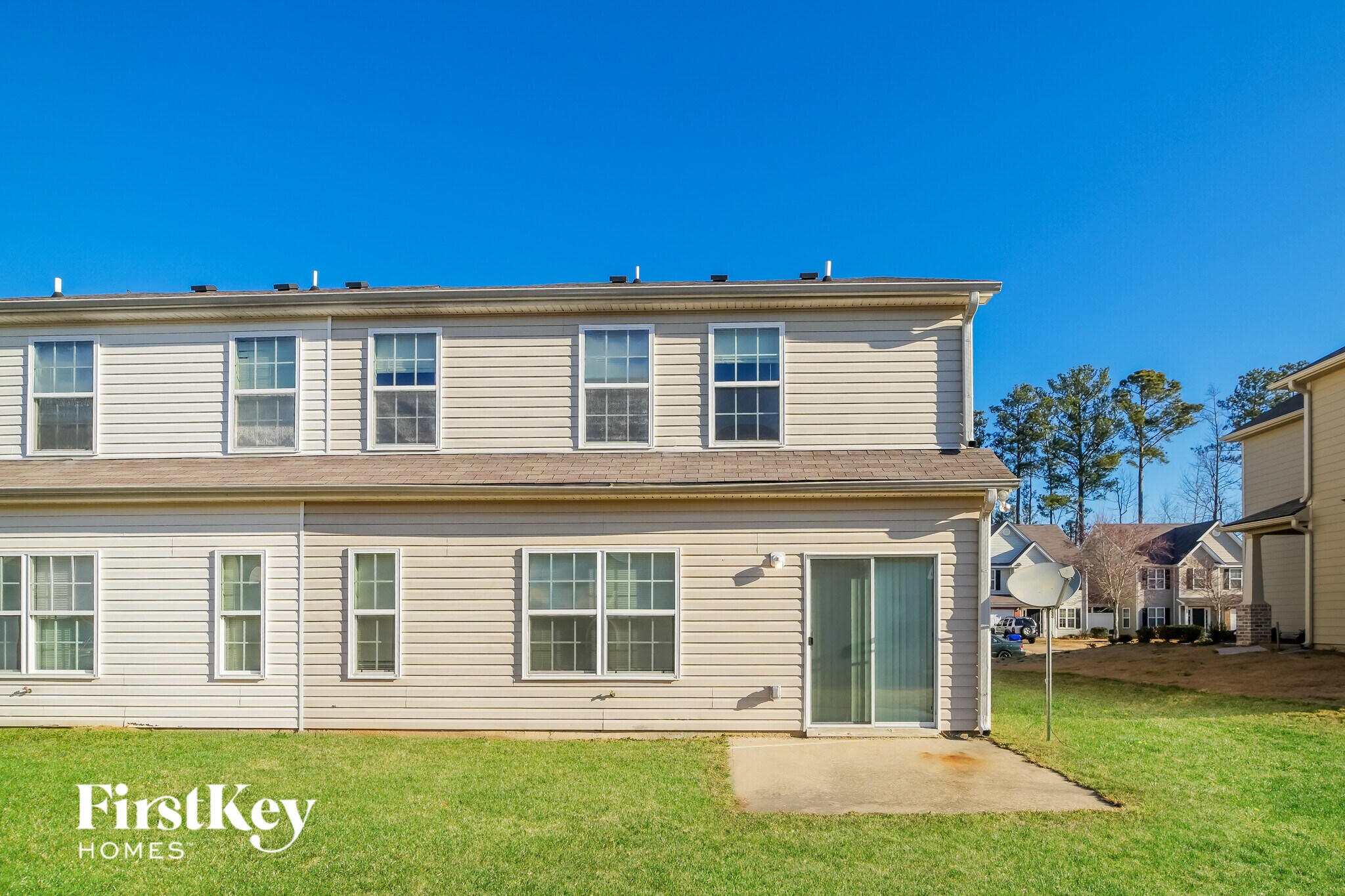 Building Photo - 6224 Hickory Ln Cir