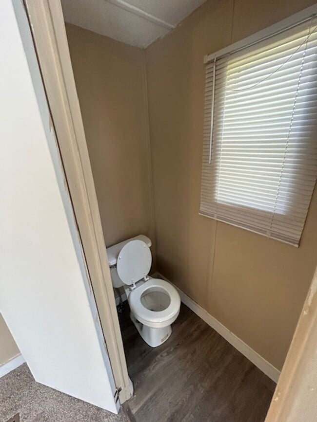 Building Photo - 3-bedroom, 2-bath mobile home