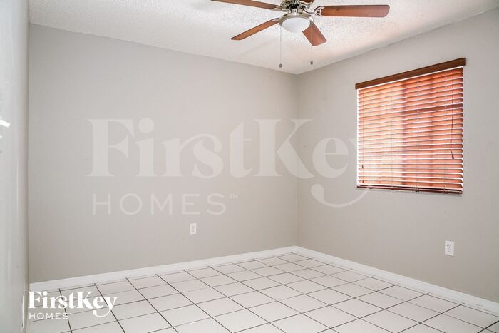 Building Photo - 17841 SW 144th Ave
