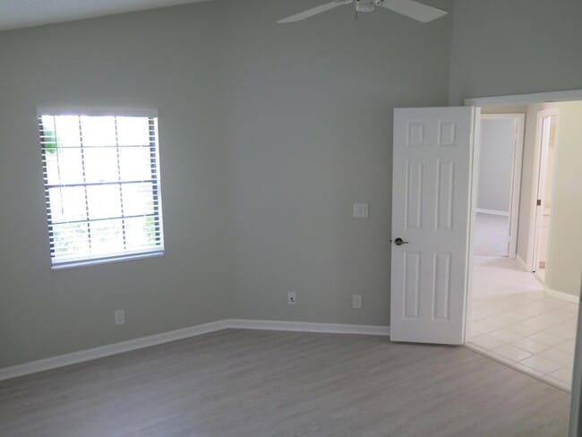 Building Photo - 2668 La Lique Cir