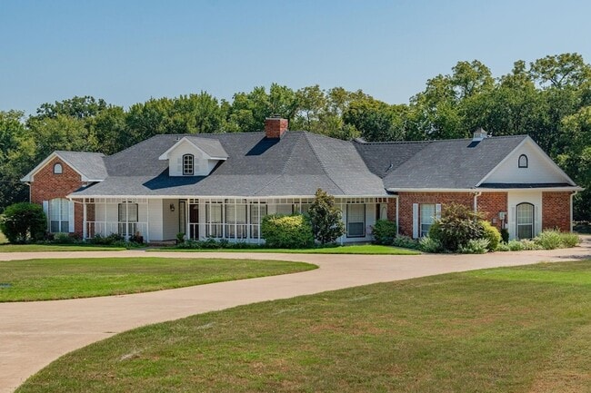 Building Photo - 1380 Meandro Ria Ln