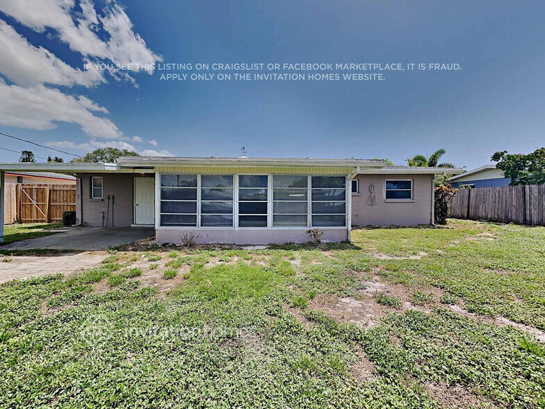Building Photo - 543 Sheridan Dr