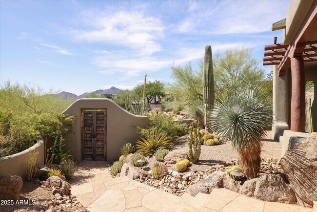 Building Photo - 10418 E Groundcherry Ln