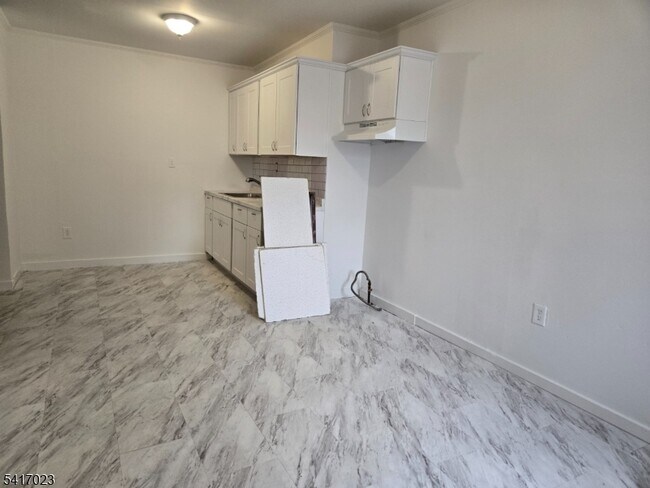 Building Photo - 232 Stuyvesant Ave