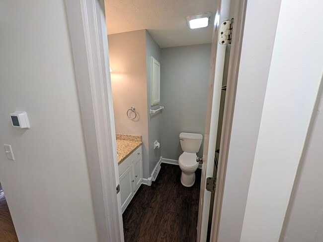 Building Photo - 808 Leprechaun Ln