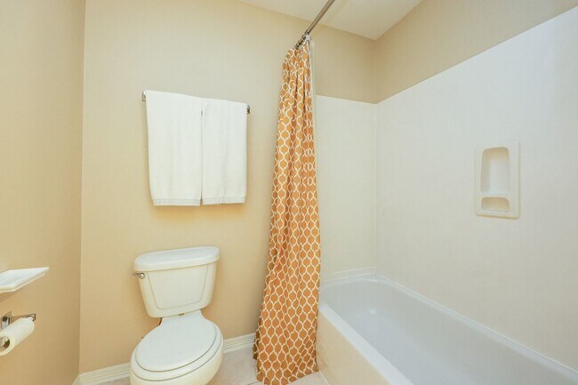Building Photo - 2865 Westhollow Dr