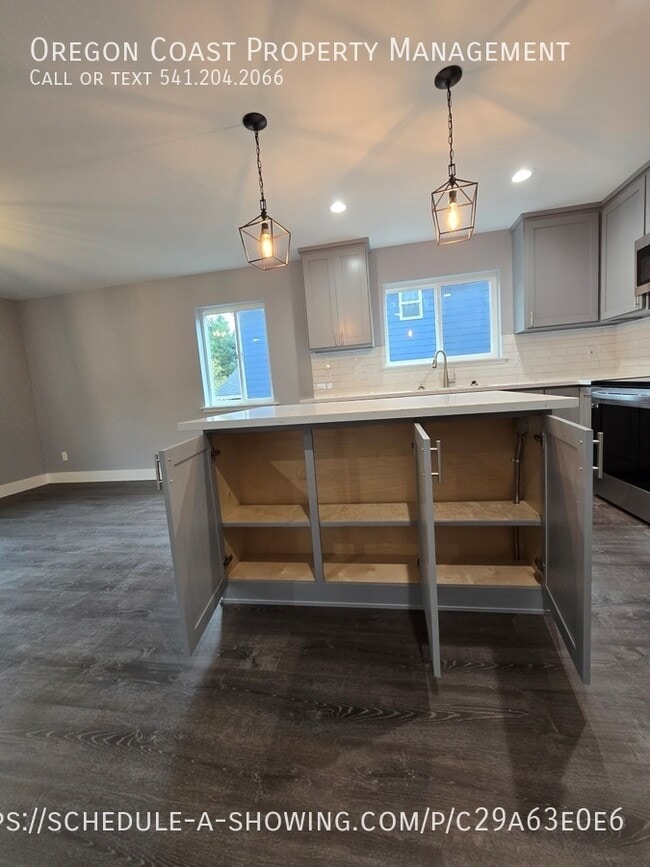 Building Photo - 4255 Sequoia Loop