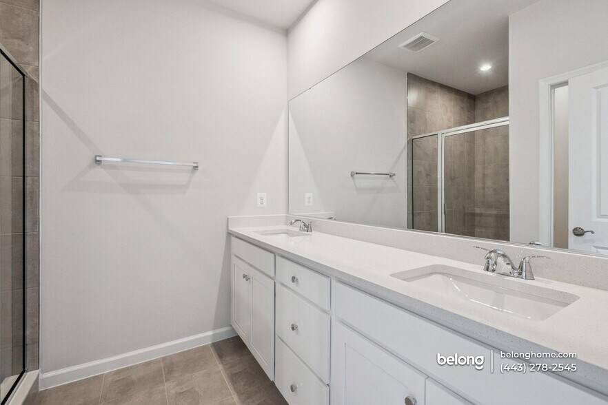 Building Photo - 3429 Saint Robin Ln