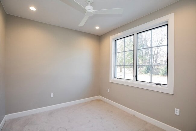Building Photo - 4111 S Champions Dr