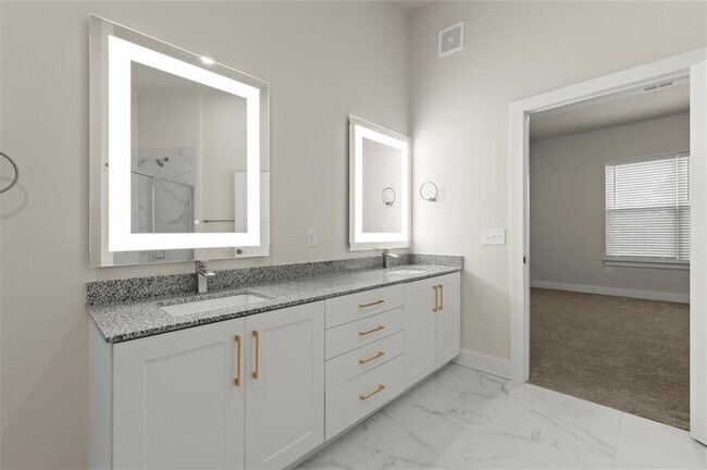 Building Photo - 2648 Sandy Plains Rd