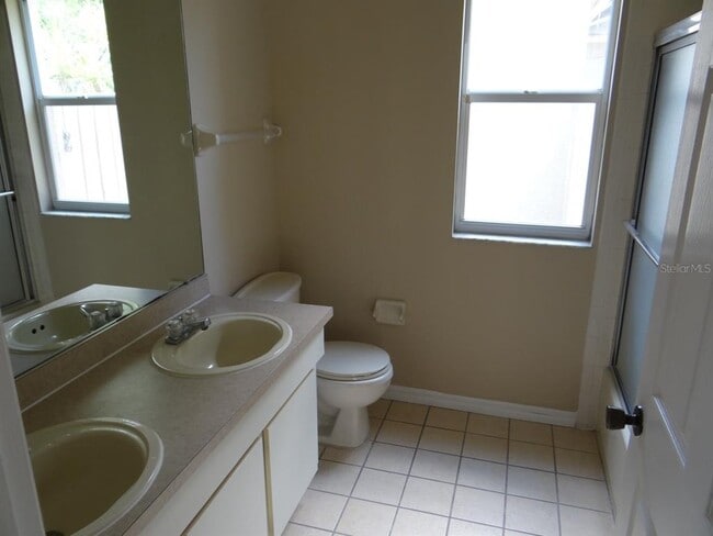 Building Photo - 17712 Hampshire Oak Dr