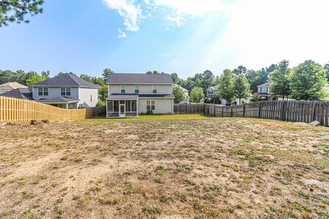 Building Photo - 479 Sebastian Dr