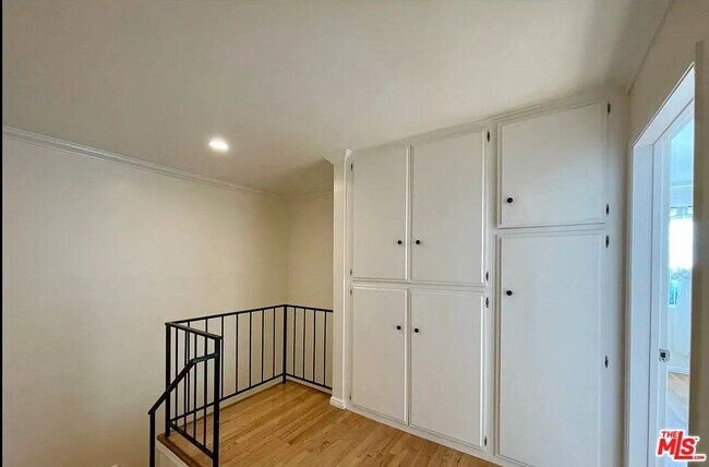 Building Photo - 1115 22nd St
