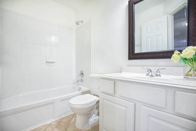 Building Photo - 8810 Rocky Knoll Ln