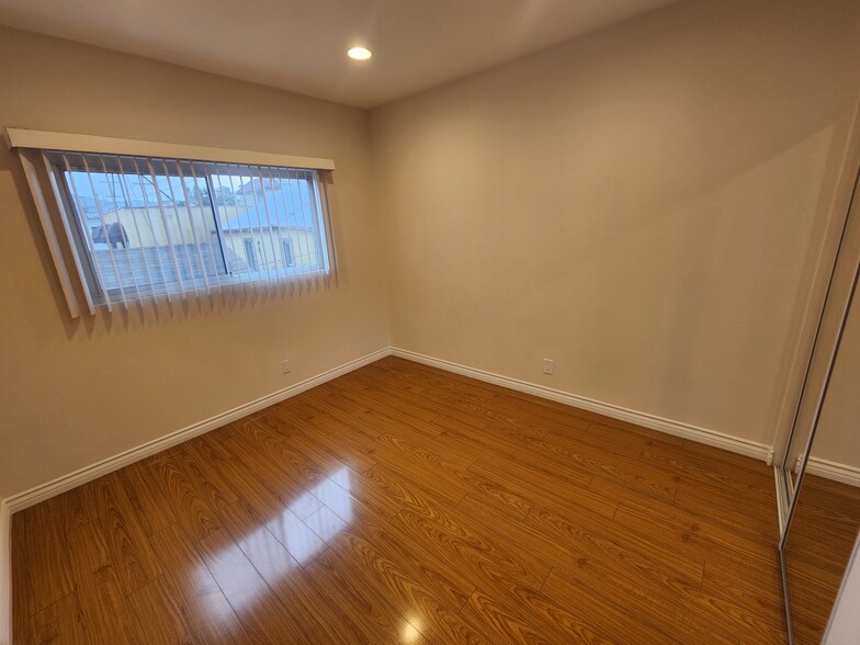 Building Photo - 212 N Jackson St