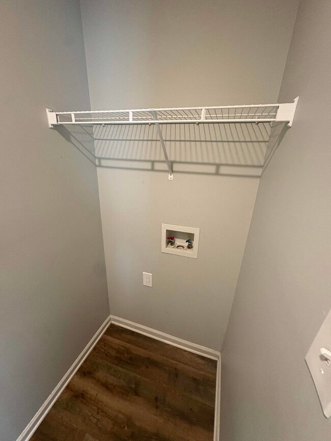 Building Photo - 508 Bridgeport Pl