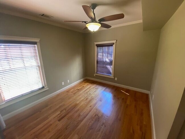 Building Photo - Luxury that you can call home! Amazing Loc...