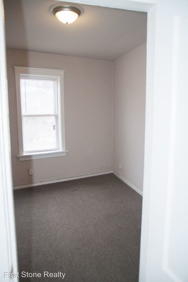 Building Photo - 1 br, 1 bath  - 3954 Grand Ave 3954 Grand  1S