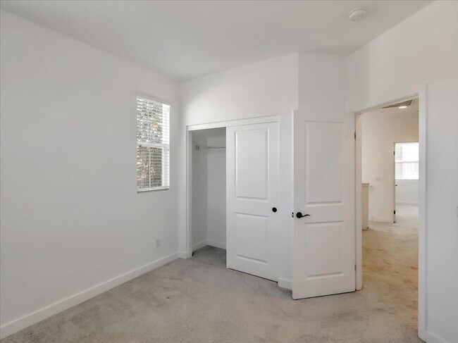 Building Photo - 1452 N Harbor Blvd