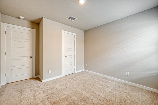 Building Photo - 2611 Westward Hl Dr