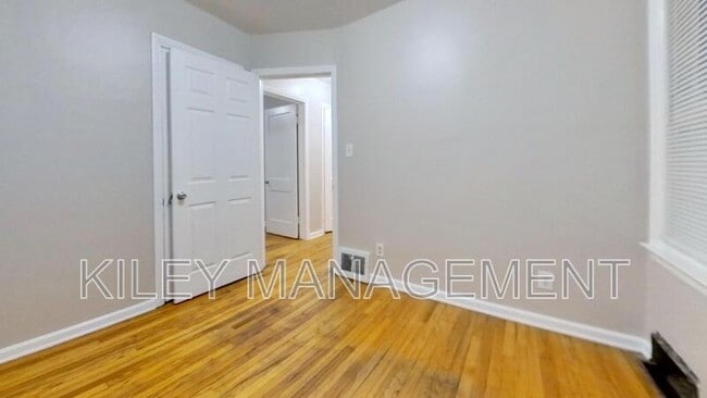 Building Photo - 6824 Faust Ave