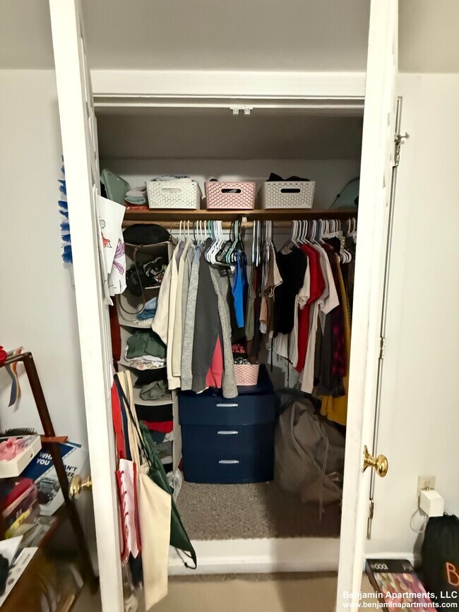 Building Photo - 168 Northampton St