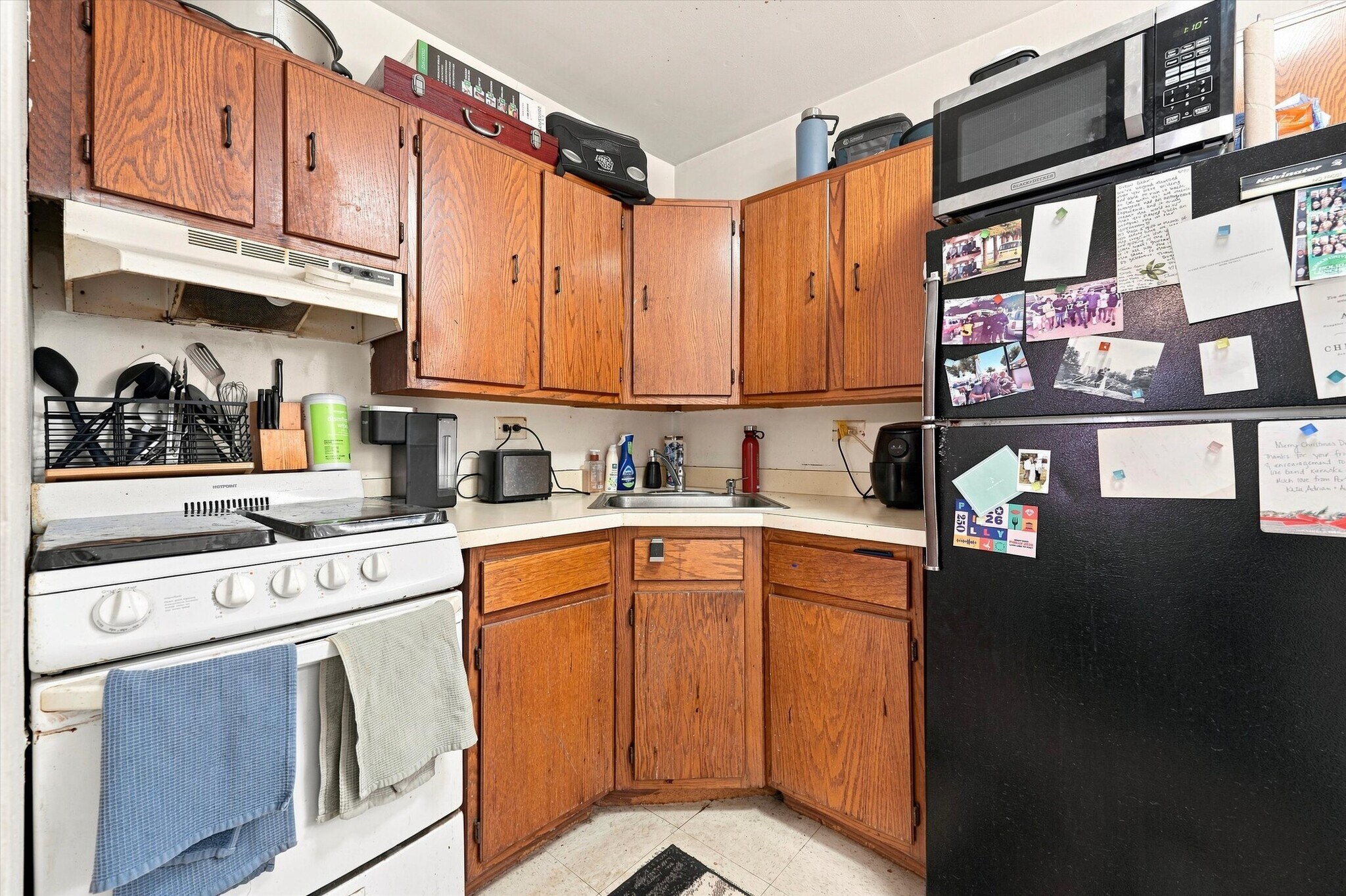 Building Photo - 620 Catharine St