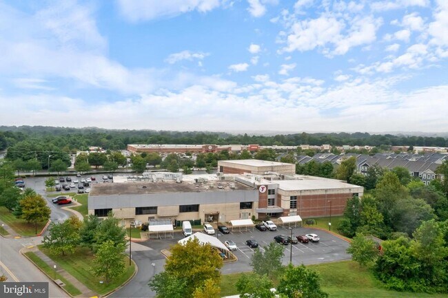 Building Photo - 4615 Crossing Ct