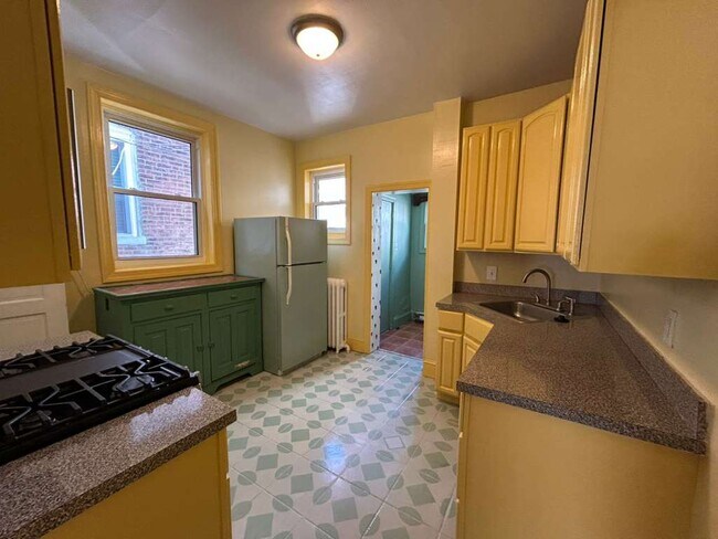 Building Photo - 4747 Sansom St