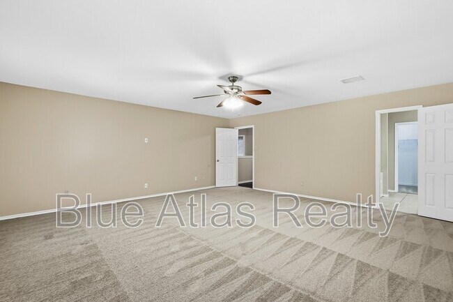 Building Photo - 2744 Frontier Ln