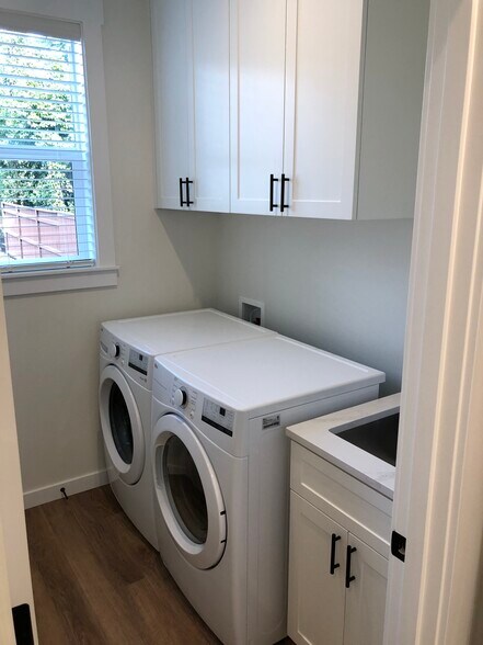 Building Photo - 10271 SE 40th Ave