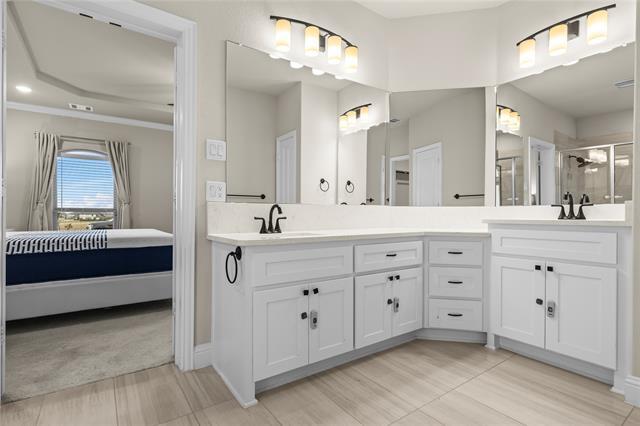 Building Photo - 14892 Hometown Dr