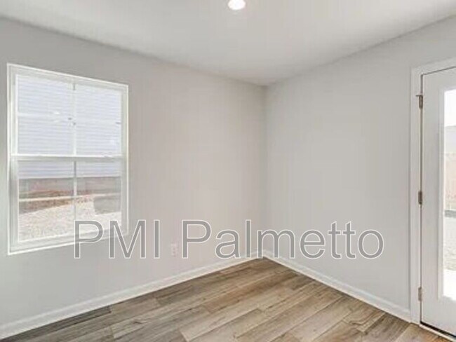 Building Photo - 3022 Harborview Dr