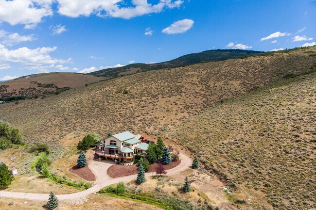 Building Photo - 595 S Foothill Dr