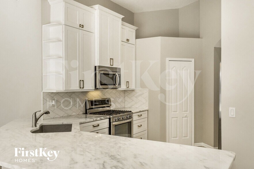 Building Photo - 1689 Austin Ln