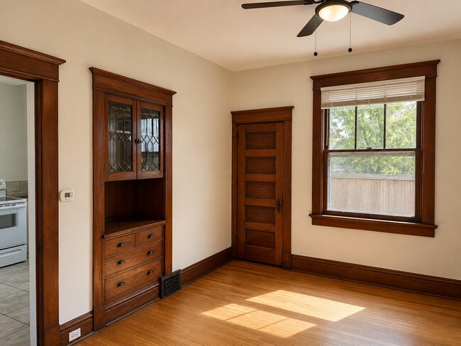 Building Photo - Refined Living in the Heart of Pueblo 25% OFF FIRST MONTH'S RENT