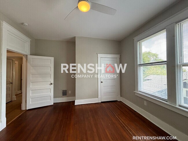 Building Photo - 59 N Willett St