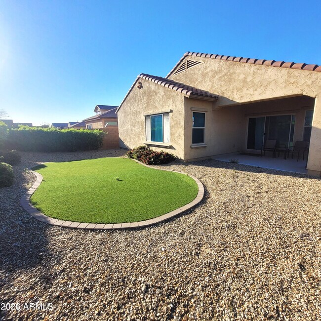 Building Photo - 25925 W Tonto Ln