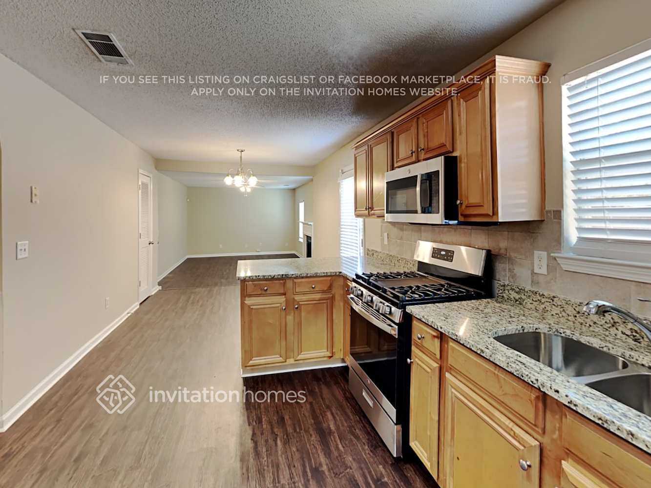 Building Photo - 372 Othello Dr