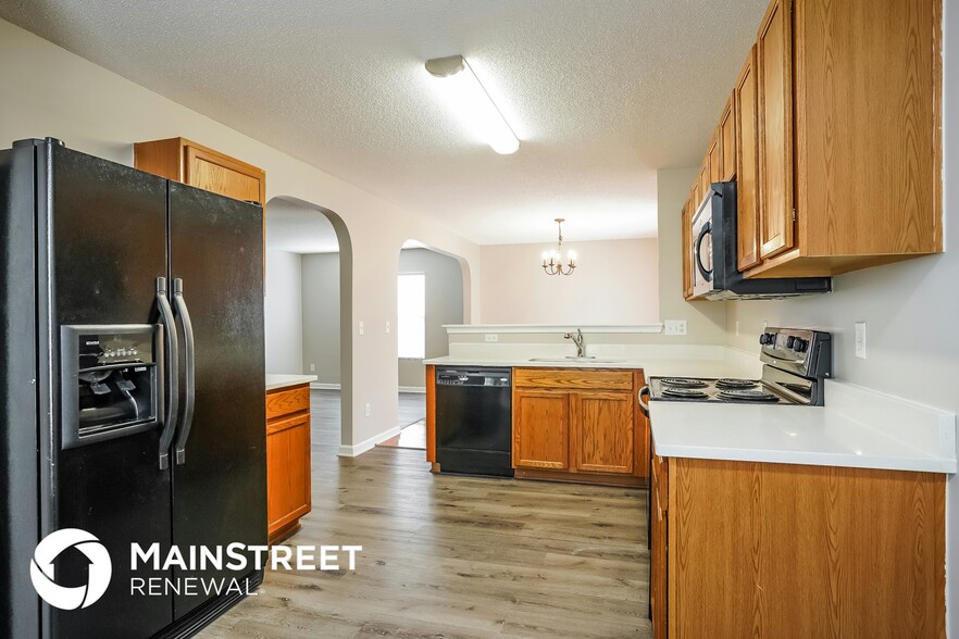 Building Photo - 137 Brookhaven Dr