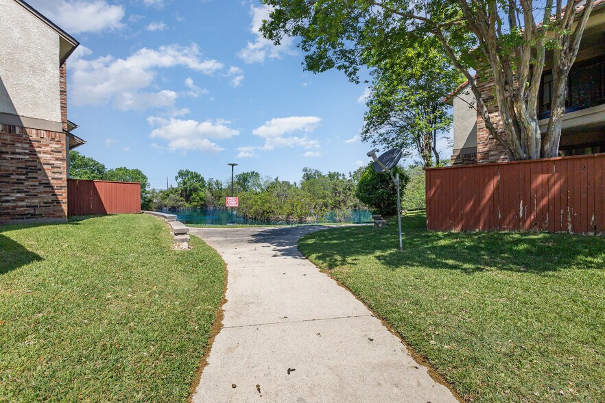 Hike and bike paths - 932 Turtle Cv