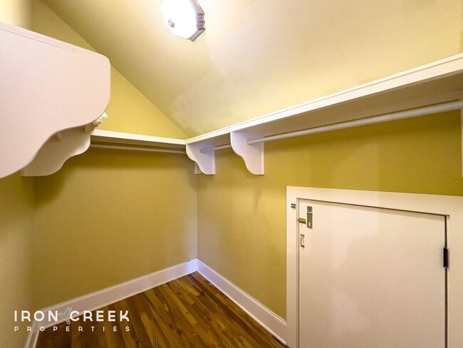 Building Photo - 90 Rumbough Pl