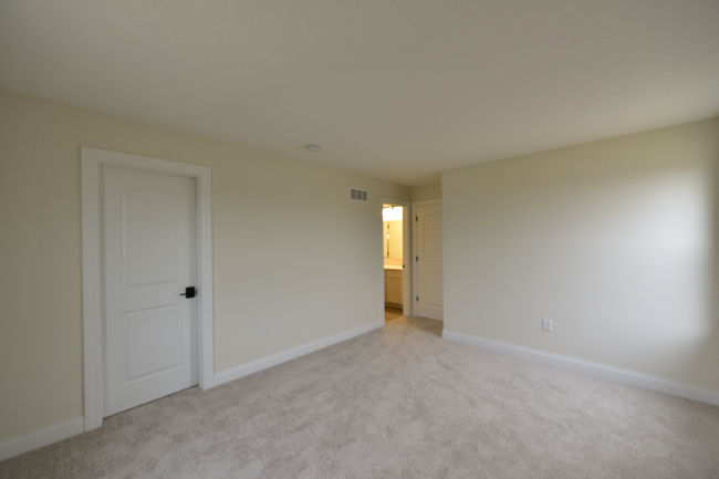 Building Photo - 4325 Harold Dr