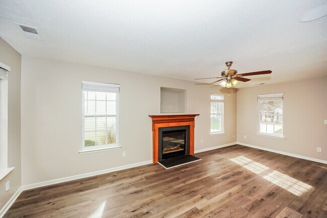 Building Photo - 15252 Eric Kyle Dr