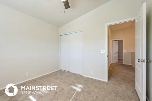 Building Photo - 1611 E Villa Maria Dr