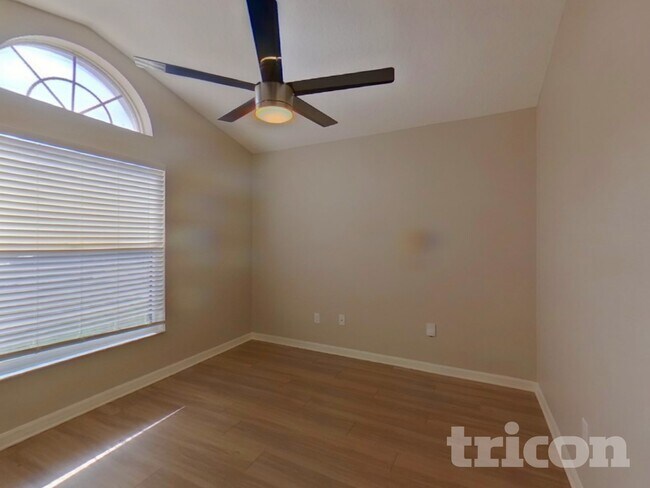 Building Photo - 8008 Elmstone Cir