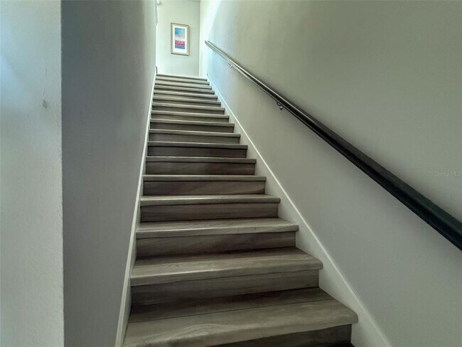 Building Photo - 7770 Sandy Ridge Dr